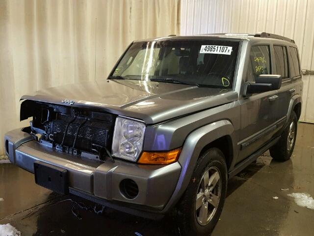 1J8HG48K67C610966 - 2007 JEEP COMMANDER GRAY photo 2