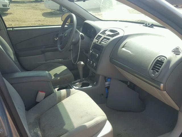 1G1ZS58F07F129413 - 2007 CHEVROLET MALIBU LS ვერცხლისფერი ფოტო 5