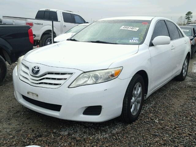 4T4BF3EK8BR133380 - 2011 TOYOTA CAMRY BASE WHITE photo 2