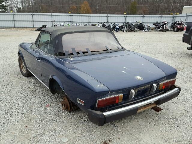 124CS10113304 - 1976 FIAT 124 BLUE photo 3