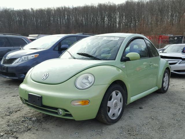 3VWCK21C31M420293 - 2001 VOLKSWAGEN NEW BEETLE GREEN photo 2