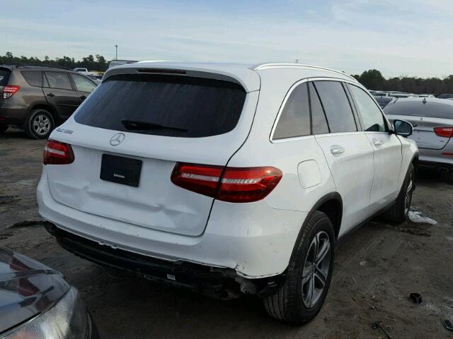 WDC0G4JB2HF237742 - 2017 MERCEDES-BENZ GLC 300 WHITE photo 4