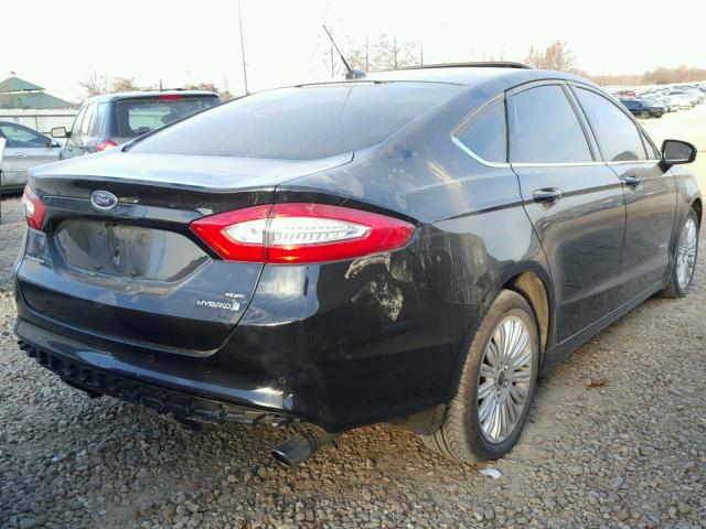 3FA6P0LU7GR156668 - 2016 FORD FUSION SE BLACK photo 4