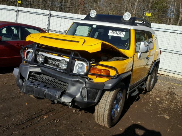 JTEBU11F670092291 - 2007 TOYOTA FJ CRUISER YELLOW photo 2