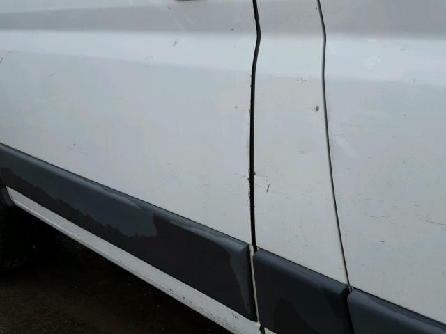 3C6TRVNG2GE108635 - 2016 RAM PROMASTER WHITE photo 9