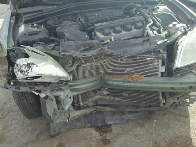 2HGES16573H586514 - 2003 HONDA CIVIC LX GREEN photo 9