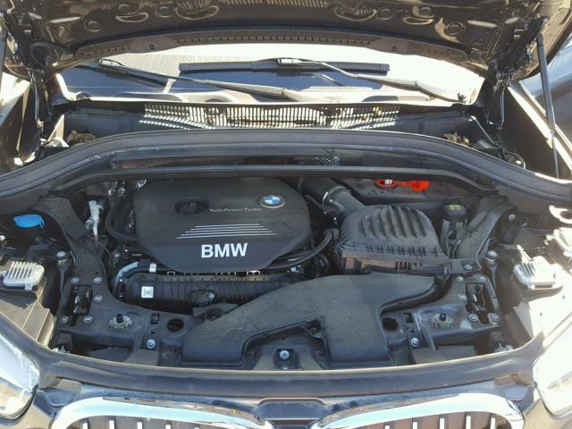 WBXHT3Z36H4A52266 - 2017 BMW X1 XDRIVE2 GRAY photo 7