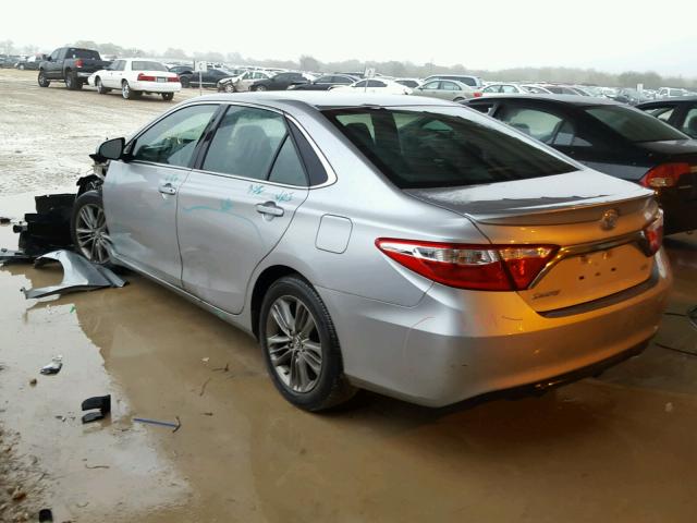 4T1BF1FK3FU084074 - 2015 TOYOTA CAMRY LE GRAY photo 3