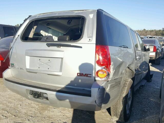 1GKS1HE02BR326527 - 2011 GMC YUKON XL C SILVER photo 4