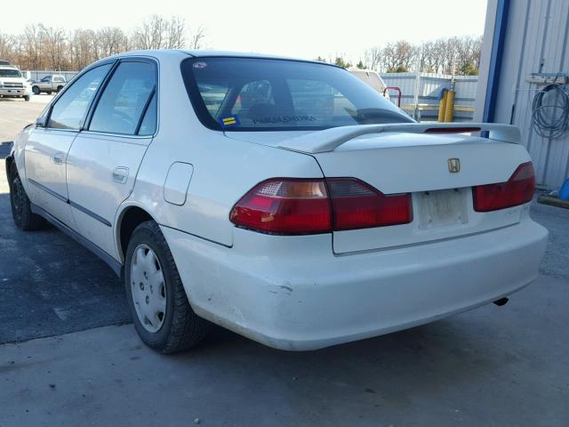 JHMCG5649XC043033 - 1999 HONDA ACCORD LX WHITE photo 3