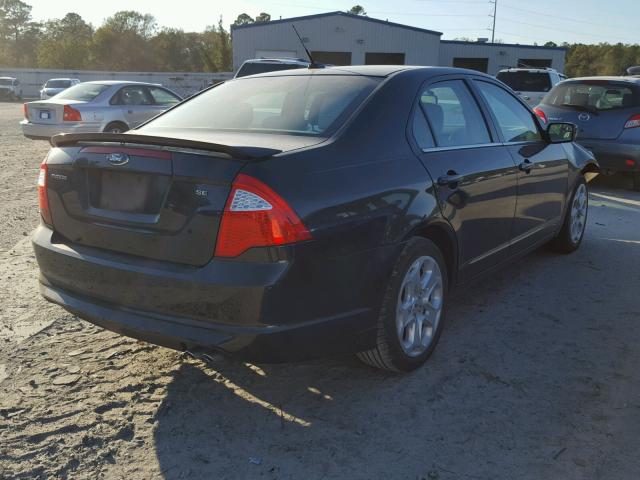 3FAHP0HA2BR284252 - 2011 FORD FUSION SE BLACK photo 4