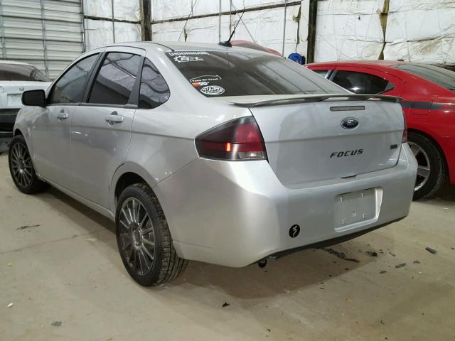 1FAHP3GN7AW232553 - 2010 FORD FOCUS SES SILVER photo 3