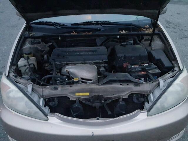 4T1BE32K12U099994 - 2002 TOYOTA CAMRY LE TAN photo 7