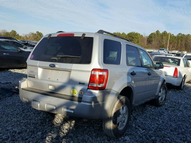 1FMCU0DG9CKC23540 - 2012 FORD ESCAPE XLT SILVER photo 4