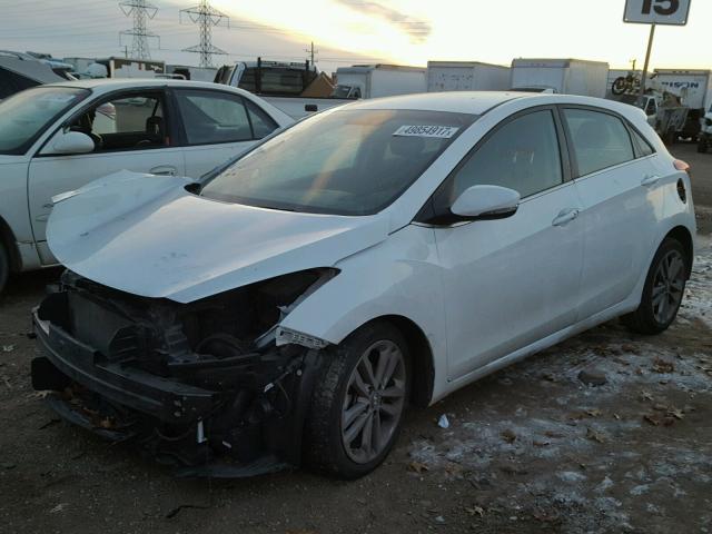 KMHD35LH6GU307338 - 2016 HYUNDAI ELANTRA GT WHITE photo 2