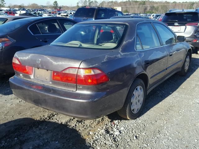 1HGCG554XWA043492 - 1998 HONDA ACCORD LX GRAY photo 4