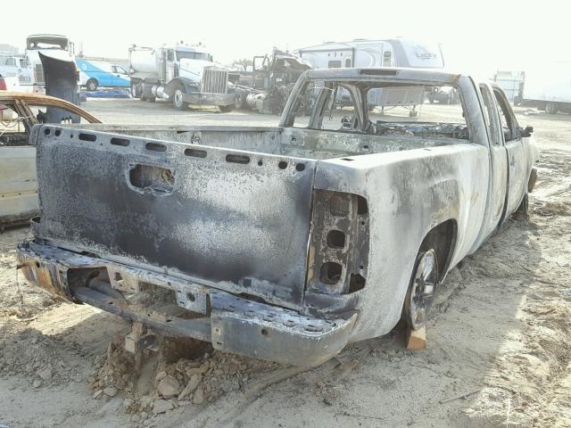 1GTEK29079E125012 - 2009 GMC SIERRA K15 BURN photo 4