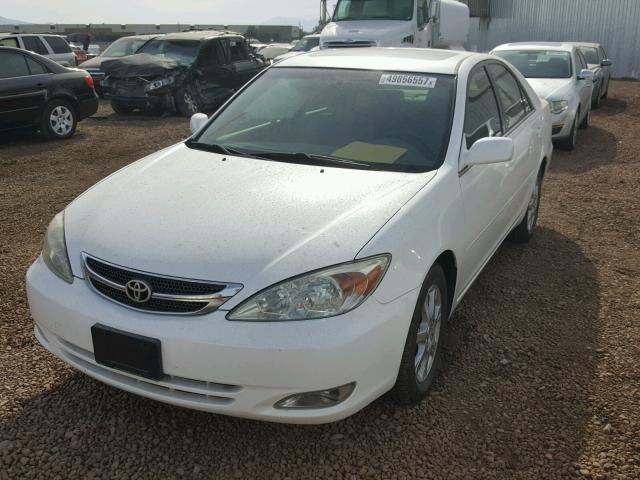 JTDBE30K540251454 - 2004 TOYOTA CAMRY LE თეთრი ფოტო 2