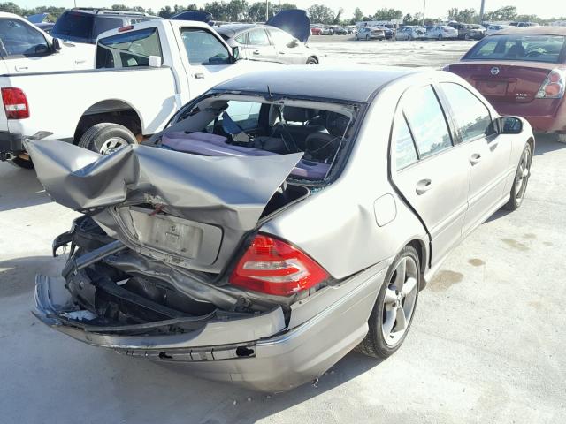 WDBRF52H36F741950 - 2006 MERCEDES-BENZ C GENERATI SILVER photo 4