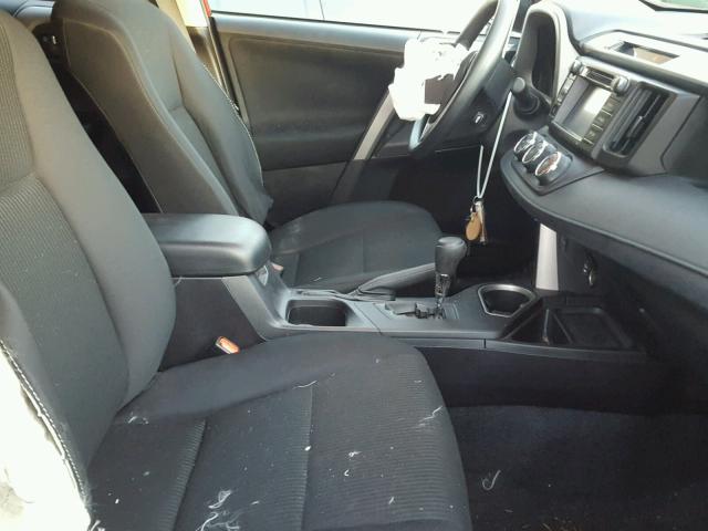 2T3BFREV3HW641876 - 2017 TOYOTA RAV4 LE Qırmızı foto 5