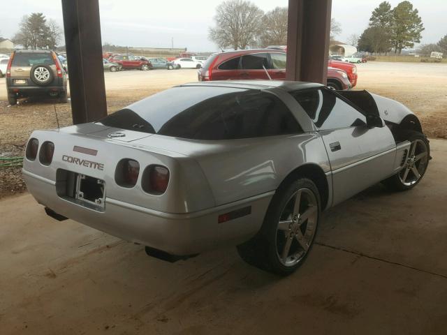 1G1YY22P8T5101112 - 1996 CHEVROLET CORVETTE SILVER photo 4