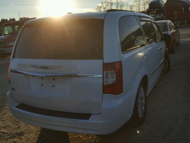 2C4RC1BG6GR188344 - 2016 CHRYSLER TOWN & COU WHITE photo 4