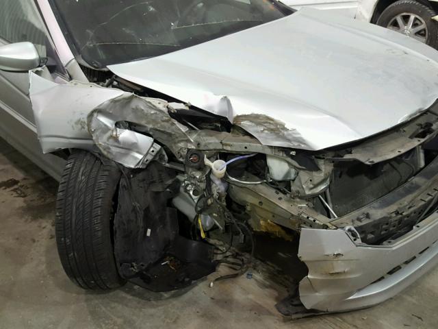 5J6TF2H59AL013122 - 2010 HONDA ACCORD CRO SILVER photo 9