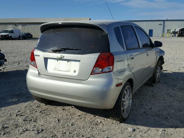 KL1TD62604B202957 - 2004 CHEVROLET AVEO SILVER photo 4