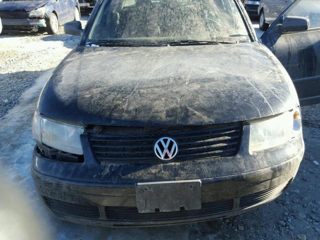 WVWMA23B8YP299330 - 2000 VOLKSWAGEN PASSAT GLS BLACK photo 7