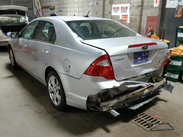 3FAHP0HGXCR329718 - 2012 FORD FUSION SE SILVER photo 3