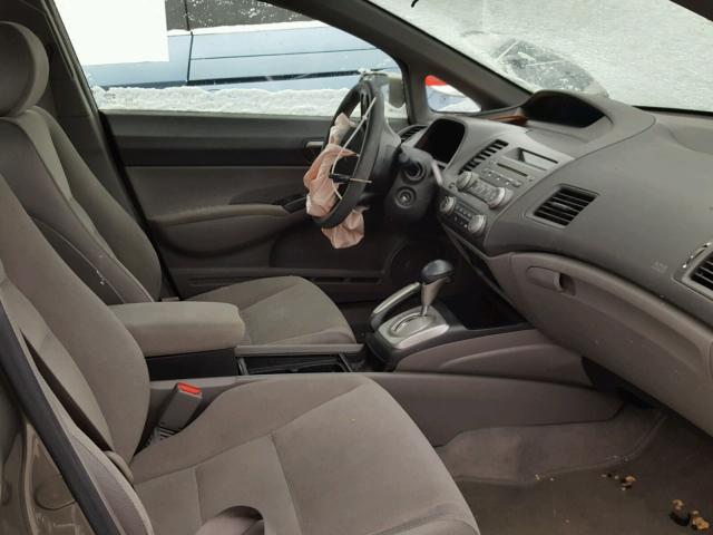 1HGFA16596L096011 - 2006 HONDA CIVIC LX GRAY photo 5