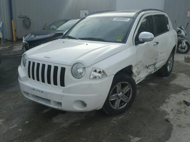 1J8FF47W27D123479 - 2007 JEEP COMPASS WHITE photo 2