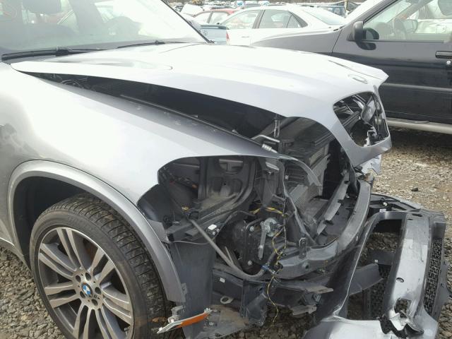 5UXZV4C56D0E06881 - 2013 BMW X5 XDRIVE3 GRAY photo 9