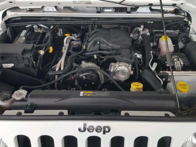 1C4GJWAG0JL920415 - 2018 JEEP WRANGLER S 白色 照片 7