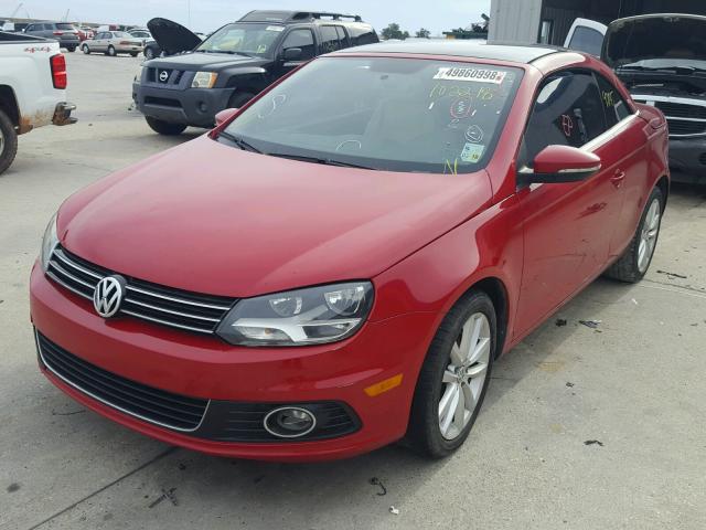 WVWBW7AH2CV012968 - 2012 VOLKSWAGEN EOS KOMFOR წითელი ფოტო 2