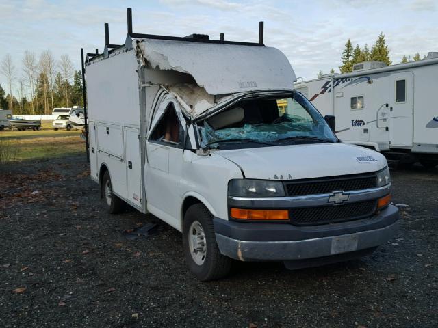 1GBHG31U141149698 - 2004 CHEVROLET EXPRESS G3 WHITE photo 1