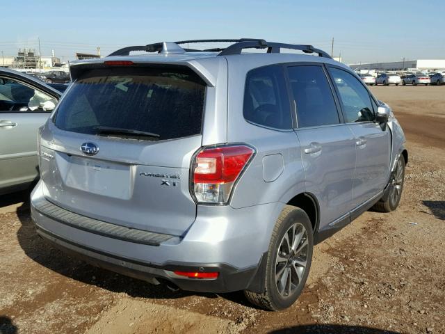 JF2SJGWC7HH473926 - 2017 SUBARU FORESTER 2 SILVER photo 4