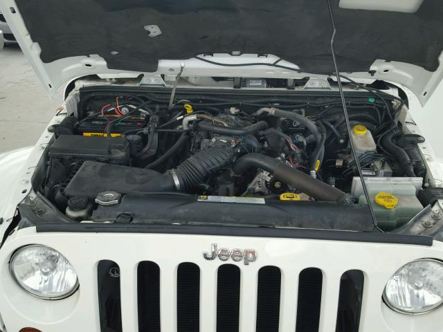 1J4BB5H13AL200314 - 2010 JEEP WRANGLER U WHITE photo 7