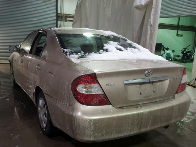 4T1BE32K02U058756 - 2002 TOYOTA CAMRY LE თაფლისფერი ფოტო 3