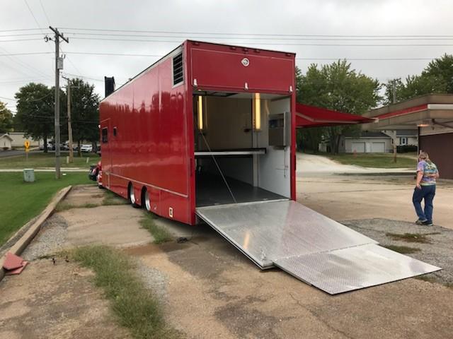 DRMVB0000156441M0 - 2006 CUMMINS SPECIAL RED photo 4