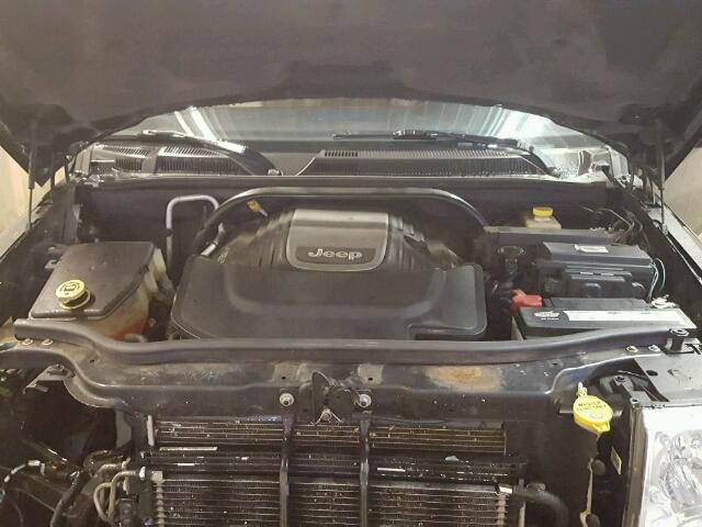 1J8HG58236C233498 - 2006 JEEP COMMANDER შავი ფოტო 7