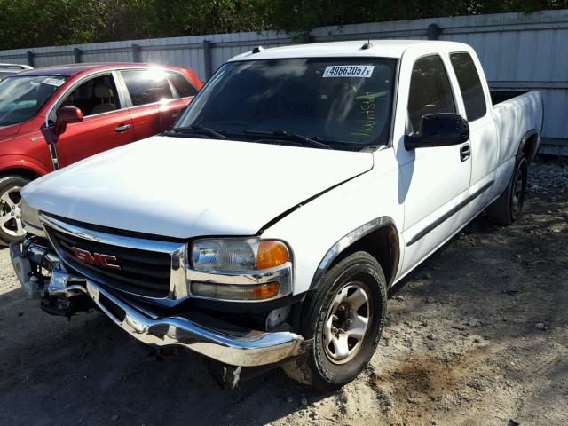 1GTEC19T14Z331526 - 2004 GMC NEW SIERRA WHITE photo 2