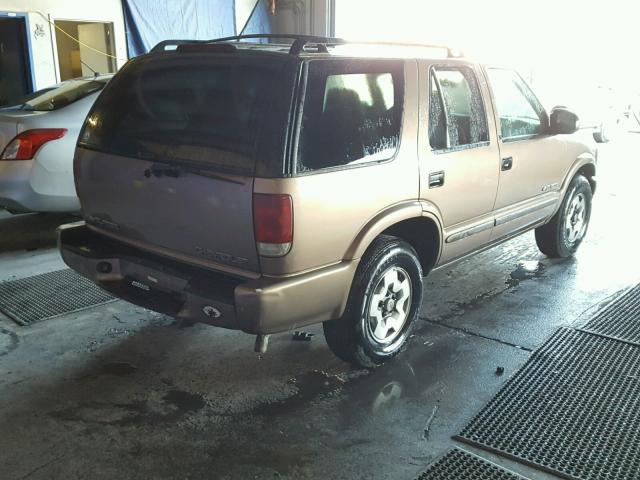 1GNDT13W32K194181 - 2002 CHEVROLET BLAZER TAN photo 4