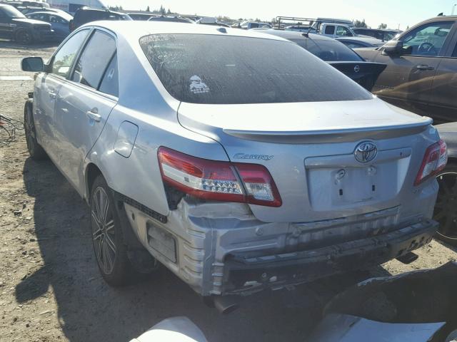 4T1BF3EK2AU030254 - 2010 TOYOTA CAMRY BASE SILVER photo 3