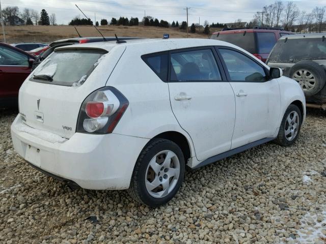 5Y2SP67889Z429608 - 2009 PONTIAC VIBE WHITE photo 4