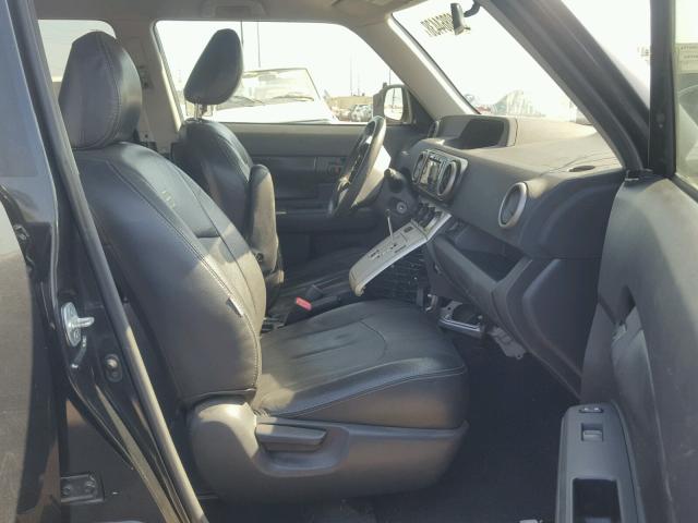 JTLKE50E681006818 - 2008 TOYOTA SCION XB Графитовый фото 5