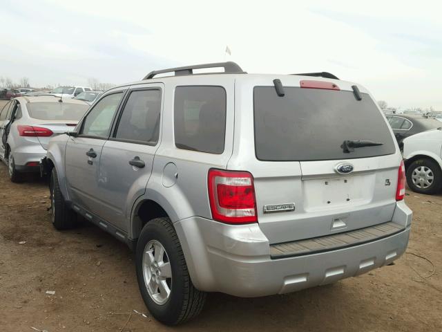 1FMCU0D7XAKB28532 - 2010 FORD ESCAPE XLT SILVER photo 3