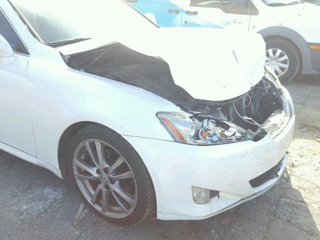 JTHBK262985065353 - 2008 LEXUS IS 250 WHITE photo 9