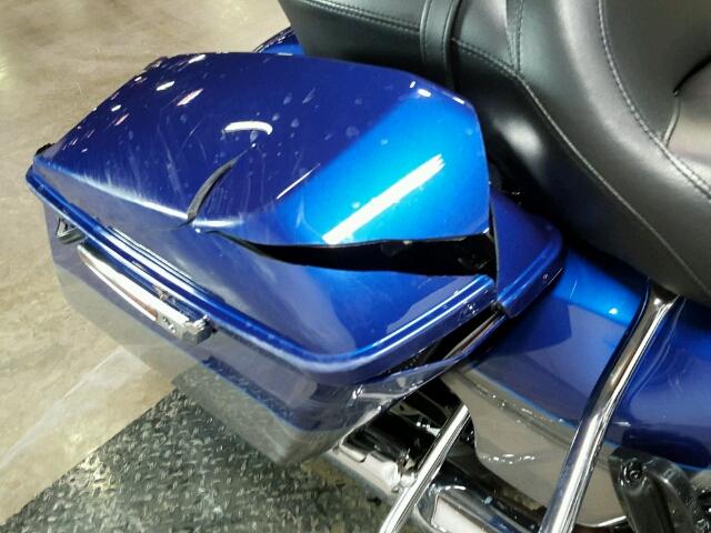 1HD1KKD18HB646785 - 2017 HARLEY-DAVIDSON FLHTKL ULT BLUE photo 17