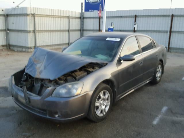 1N4AL11D15C272118 - 2005 NISSAN ALTIMA S CHARCOAL photo 2